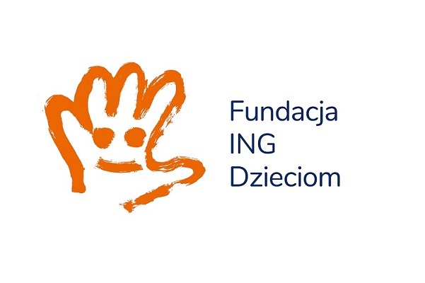 logotyp fundacji ing dzieciom pomarańczowa dłoń z uśmiechniętą buzią